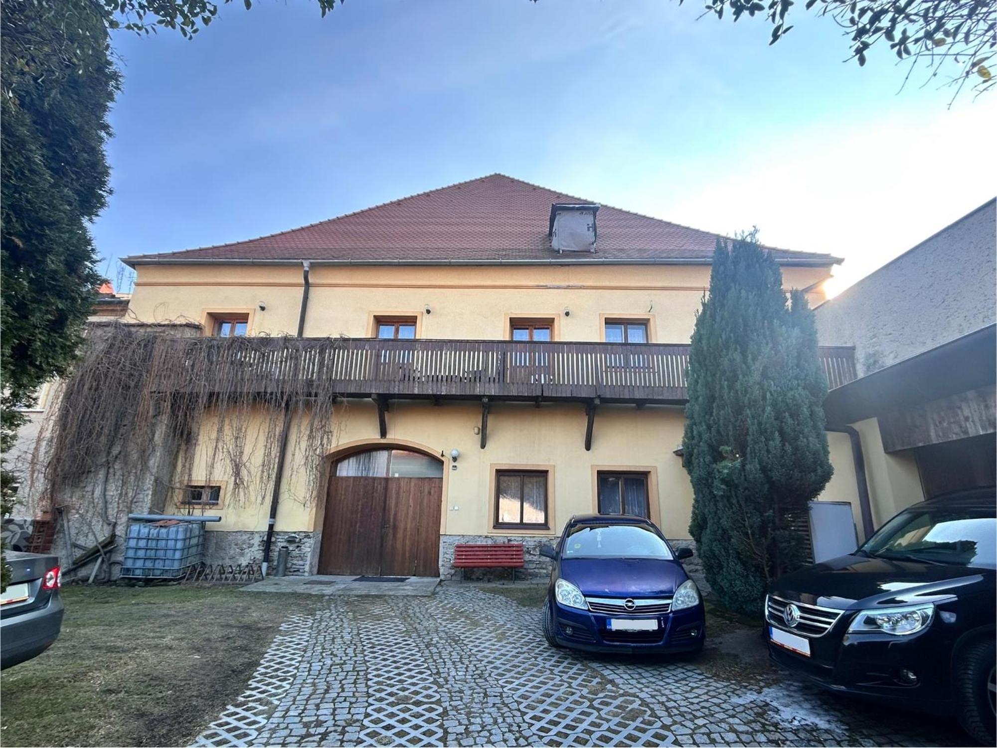 Restaurace A Penzion Podloubi Opočno エクステリア 写真